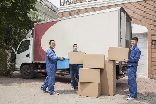 Man and Van truck ready for a move in Norbury