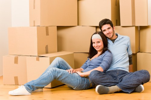 Variety of moving trucks available in Manorvan Norbury